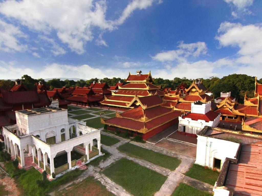 Emerald Land Hotel Mandalay Exterior photo