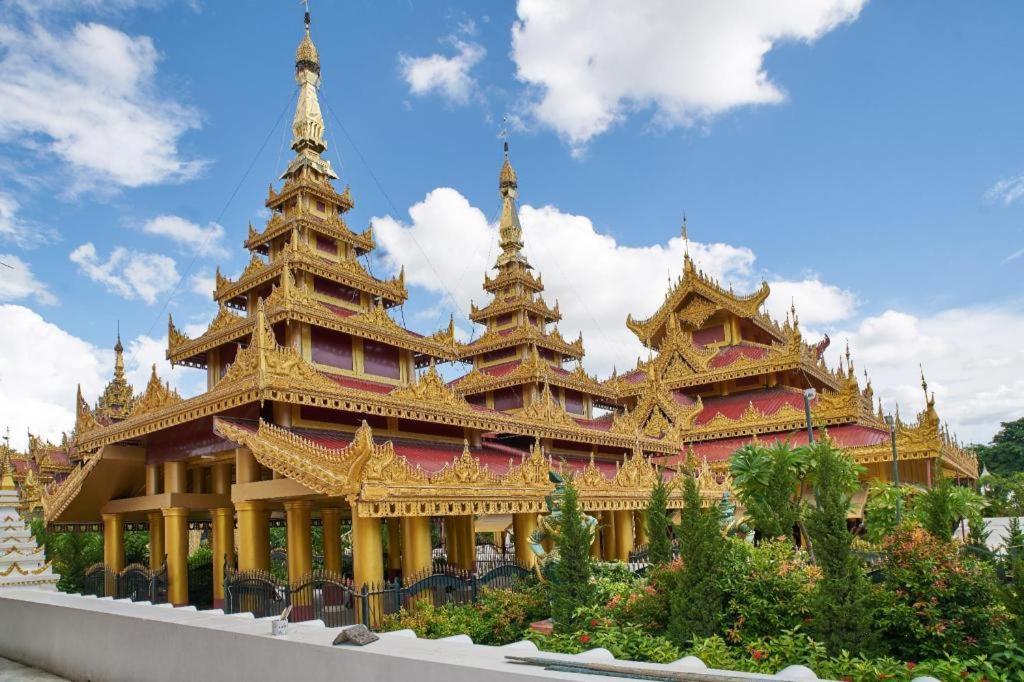 Emerald Land Hotel Mandalay Exterior photo