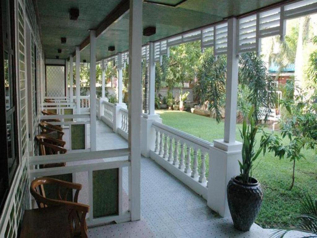 Emerald Land Hotel Mandalay Exterior photo