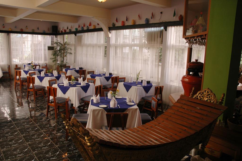 Emerald Land Hotel Mandalay Exterior photo