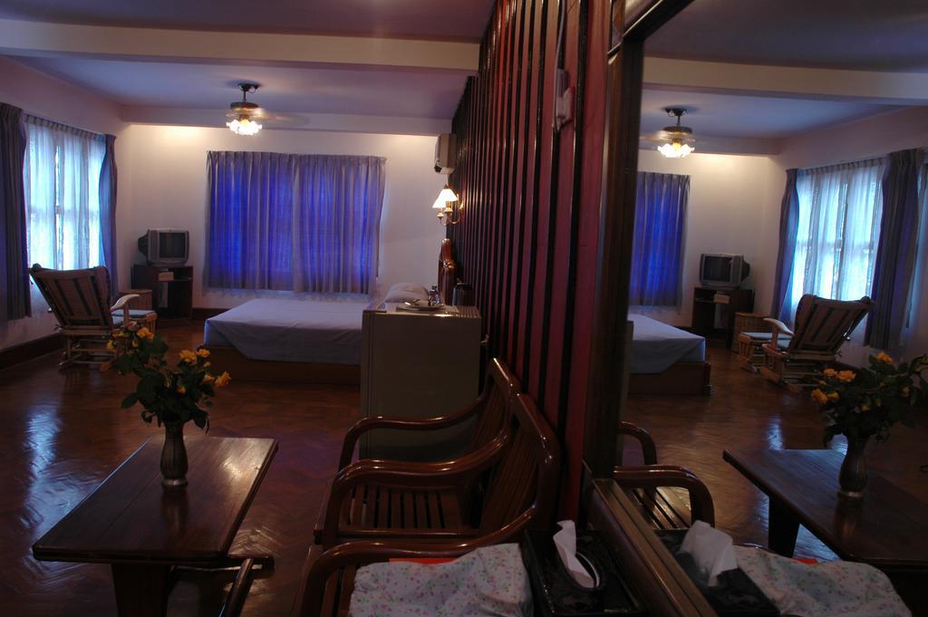 Emerald Land Hotel Mandalay Exterior photo